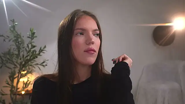 alittlestarrr online show from 10/13/25, 09:05