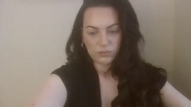 Gigi-Honey online show from 06/17/26, 11:09