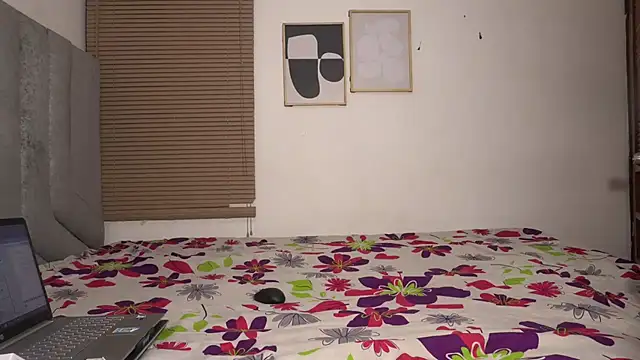 womantall99 online show from 03/20/26, 12:28