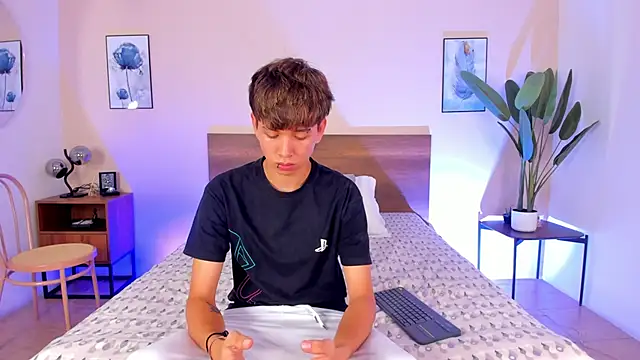 Brian-Ausslos online show from 11/25/25, 04:57