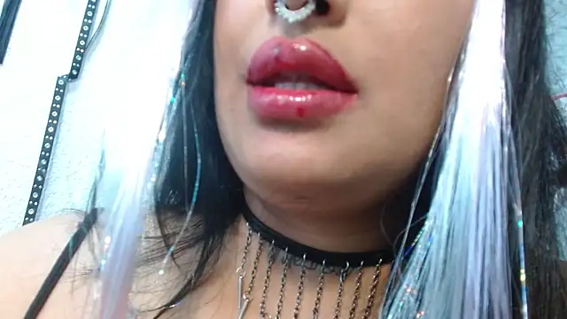 Snapshot of brittanysexhot chatting on 03/18/25, 05:44 brittanysexhot online show from 03/18/25, 05:44