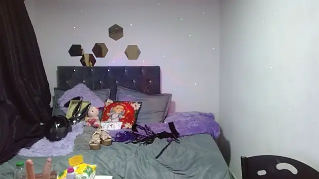 brittanysexhot online show from 12/17/25, 08:03