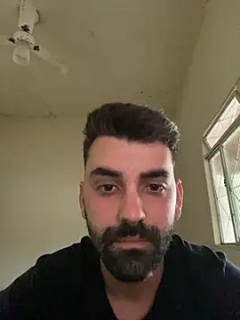 Snapshot of biel_96 chatting on 11/03/25, 05:16 biel 96 online show from 11/03/25, 05:16