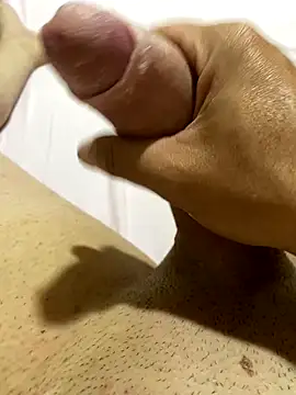 Snapshot of biel_96 chatting on 11/02/25, 04:28 biel 96 online show from 11/02/25, 04:28