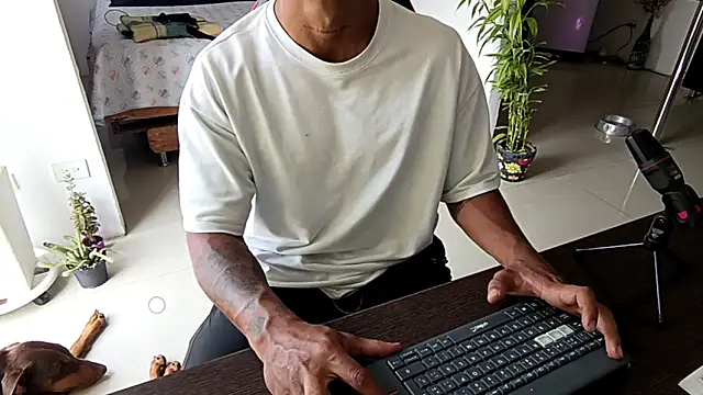 Adam Valenciia online show from 02/18/26, 05:53