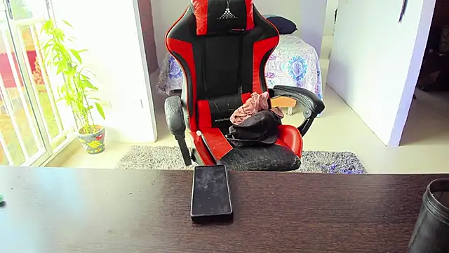 Adam Valenciia online show from 09/18/25, 08:23