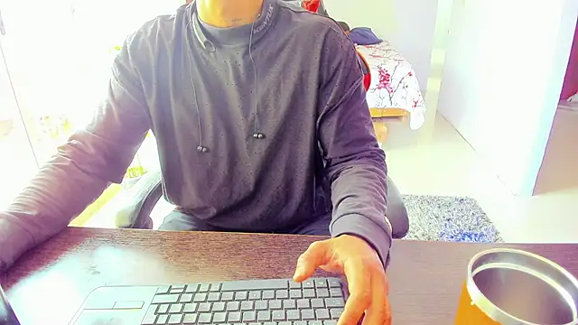 Adam Valenciia online show from 10/03/25, 03:57