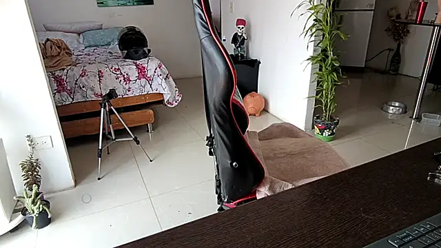 Adam Valenciia online show from 03/19/26, 03:23