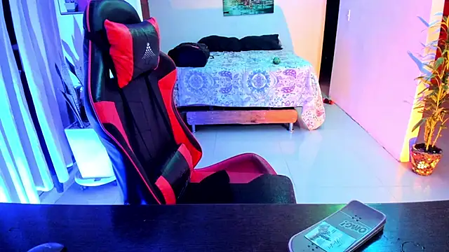 Adam Valenciia online show from 11/09/25, 04:05