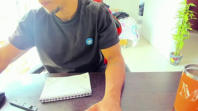 Adam Valenciia online show from 10/17/25, 04:09