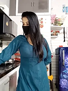 Best-Couple online show from 02/11/26, 03:50