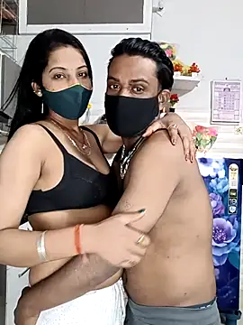 Snapshot of Best-Couple chatting on 03/21/25, 11:55 Best-Couple online show from 03/21/25, 11:55