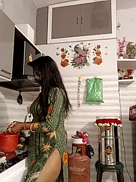 Best-Couple online show from 11/05/25, 03:09