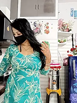 Best-Couple online show from 06/17/26, 01:49