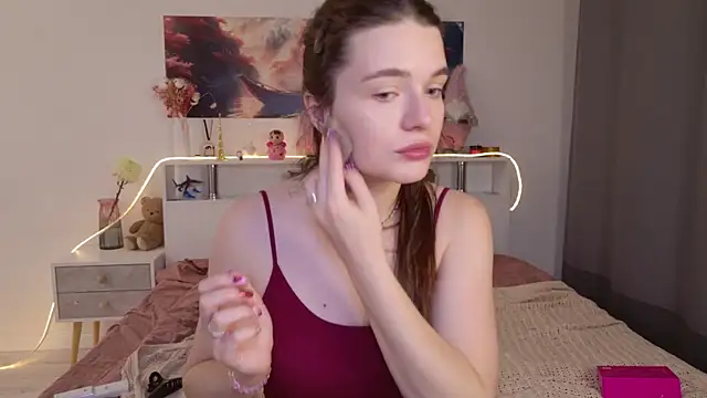 Nellie Medina online show from 07/07/26, 06:33