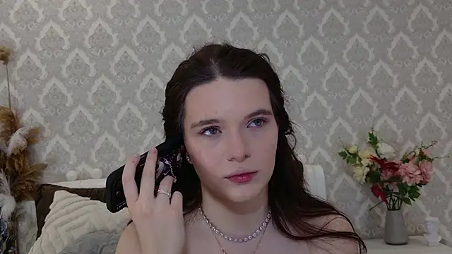 Snapshot of Nellie_Medina chatting on 03/03/25, 07:49 Nellie Medina online show from 03/03/25, 07:49