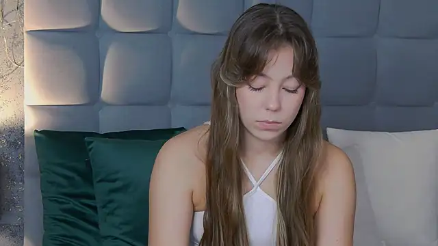 TheEmma online show from 02/08/26, 01:53