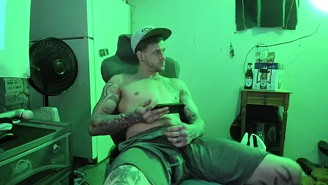 JamesMichael88 online show from 03/18/25, 12:19