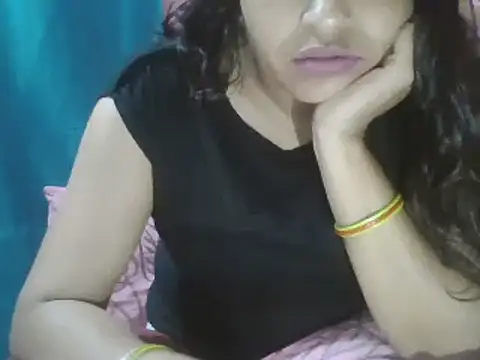 Snapshot of Hot-shanvi chatting on 03/21/25, 09:23 Hot-shanvi online show from 03/21/25, 09:23