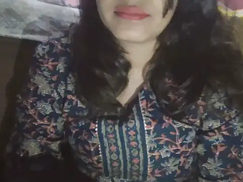 Snapshot of Hot-shanvi chatting on 09/24/25, 05:41 Hot-shanvi online show from 09/24/25, 05:41