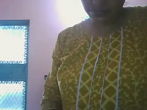 Snapshot of Hot-shanvi chatting on 09/20/25, 02:27 Hot-shanvi online show from 09/20/25, 02:27