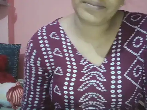 Snapshot of Hot-shanvi chatting on 09/10/25, 12:48 Hot-shanvi online show from 09/10/25, 12:48