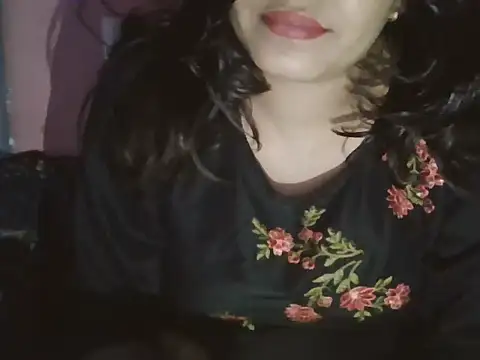 Snapshot of Hot-shanvi chatting on 10/05/25, 06:15 Hot-shanvi online show from 10/05/25, 06:15