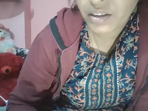 Hot-shanvi online show from 12/18/25, 04:33