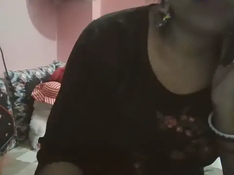 Hot-shanvi online show from 11/18/25, 03:15