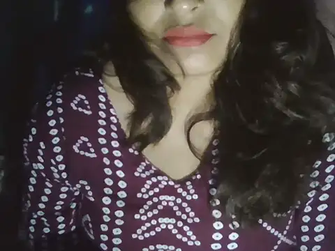 Snapshot of Hot-shanvi chatting on 09/29/25, 04:45 Hot-shanvi online show from 09/29/25, 04:45