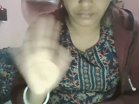 Hot-shanvi online show from 11/14/25, 12:25