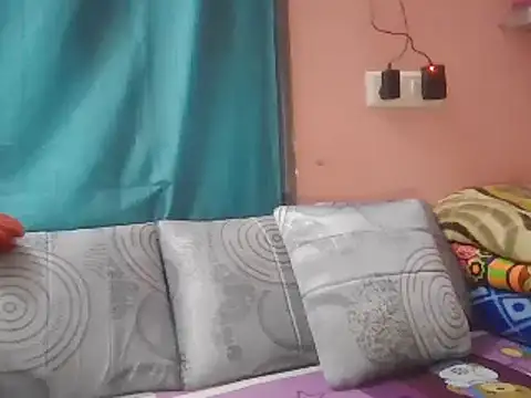 Snapshot of Hot-shanvi chatting on 03/09/25, 07:45 Hot-shanvi online show from 03/09/25, 07:45