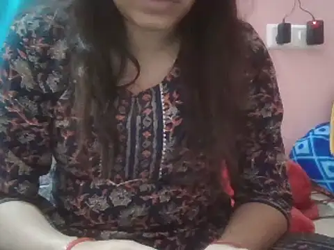Snapshot of Hot-shanvi chatting on 03/08/25, 09:50 Hot-shanvi online show from 03/08/25, 09:50