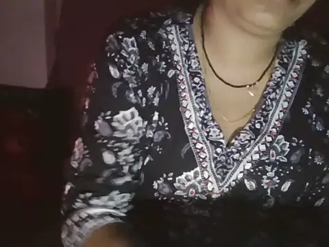 Hot-shanvi online show from 02/22/26, 12:46