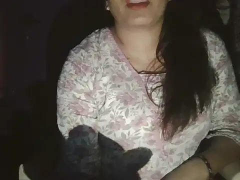 Hot-shanvi online show from 04/16/26, 05:03