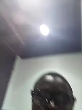 Snapshot of vhakhadzi chatting on 01/09/25, 10:41 vhakhadzi online show from 01/09/25, 10:41