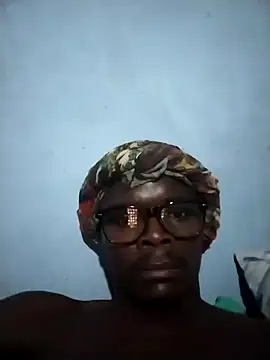 Snapshot of vhakhadzi chatting on 03/22/25, 10:26 vhakhadzi online show from 03/22/25, 10:26