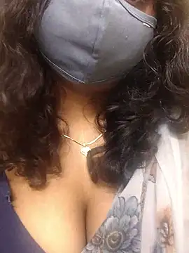Snapshot of Rathi22 chatting on 06/16/26, 02:22 Rathi22 online show from 06/16/26, 02:22