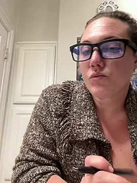 Snapshot of bjayburn chatting on 02/26/25, 11:21 bjayburn online show from 02/26/25, 11:21