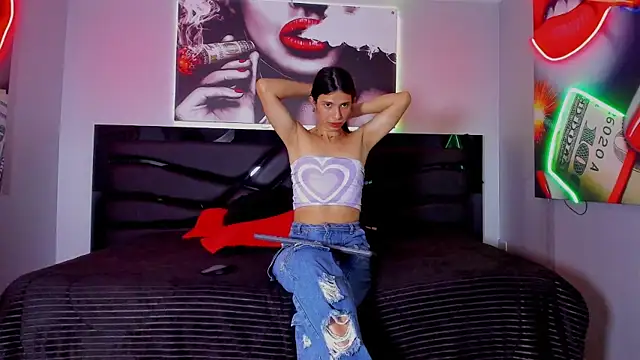 Snapshot of AlexaWatson_ chatting on 02/18/25, 06:58 AlexaWatson online show from 02/18/25, 06:58