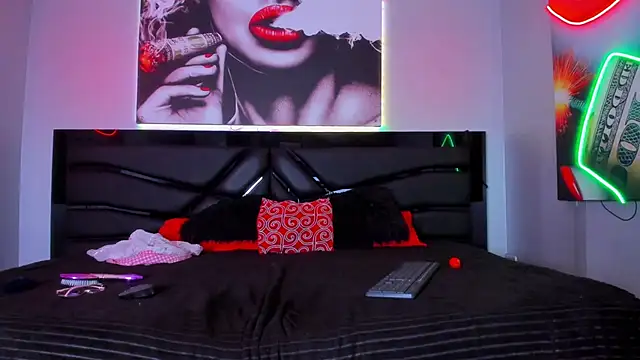 Snapshot of AlexaWatson_ chatting on 02/11/25, 06:22 AlexaWatson online show from 02/11/25, 06:22