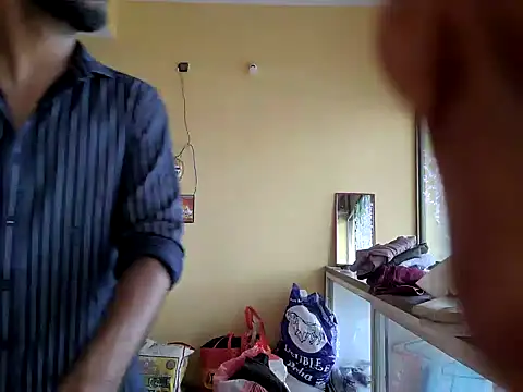 Arav1234a online show from 10/21/25, 06:57