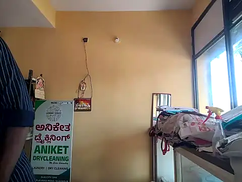 Arav1234a online show from 10/08/25, 03:52