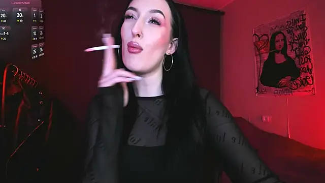 Snapshot of Miss_Alice__ chatting on 02/13/25, 12:35 Miss Alice online show from 02/13/25, 12:35
