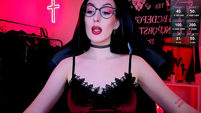 Miss Alice   online show from 04/14/26, 02:05