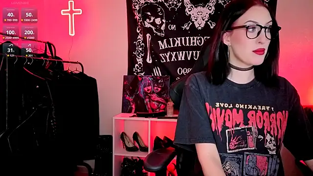 Miss Alice   online show from 07/29/26, 10:42