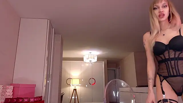 linda x x online show from 02/11/26, 04:40