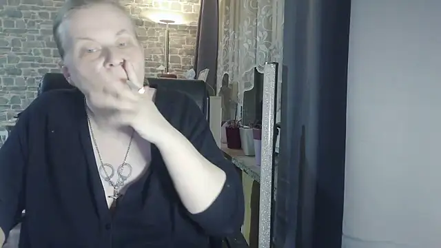 Sweet Phoenix online show from 10/09/25, 05:02