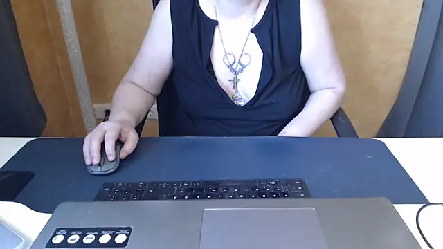 Sweet Phoenix online show from 05/12/26, 08:10