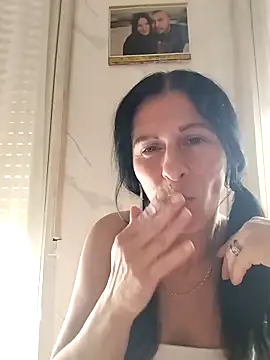 SEXYMIKY87 online show from 05/06/26, 01:26